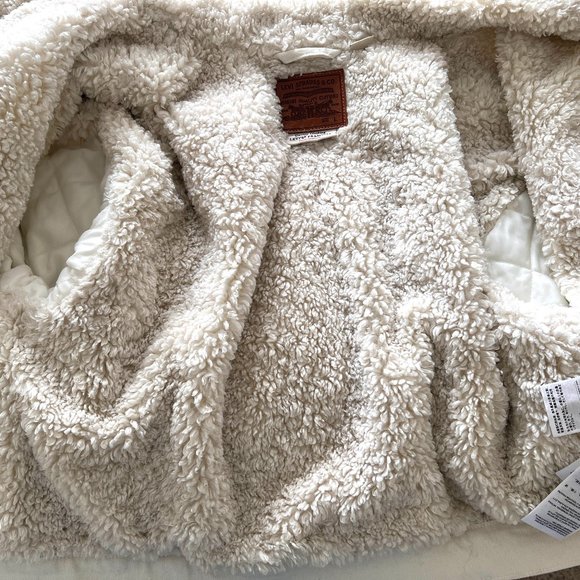 Levi's Cozy Cocoon White Trucker Jacket - Cuddly Tofu - Size Large - Picture 8 of 11